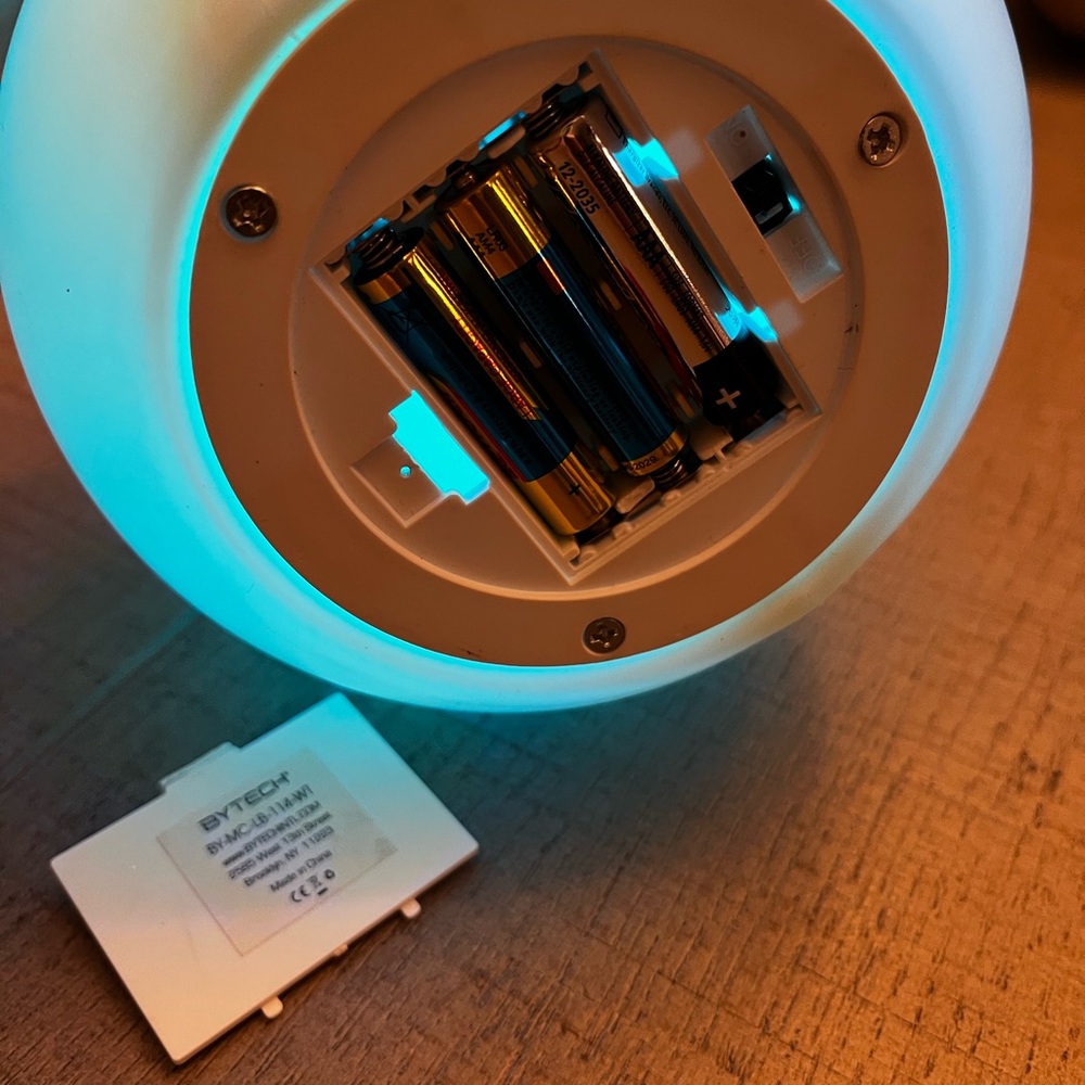 LED Color-Changing Light - Picture 4 of 5